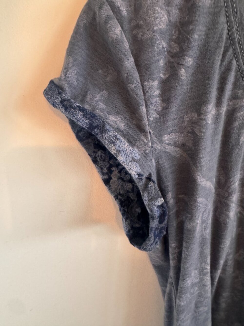 Easy! Anthropologie Pilcro Faded Blue Rolled Sleeve Tee — Size S - Picture 4 of 5